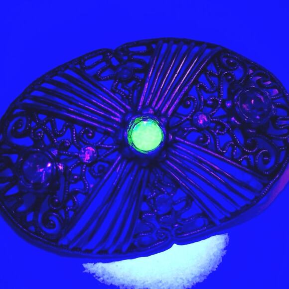 Antique Edwardian Uranium Glass Brooch Filigree 1910s Art Deco Transition VTG - Picture 3 of 10